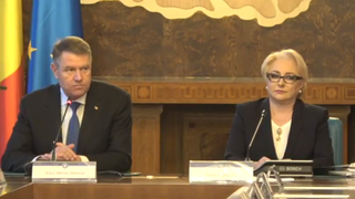 Moțiunea de cenzură a căzut! Klaus Iohannis a dat buzna &icirc;n ședința Guvernului