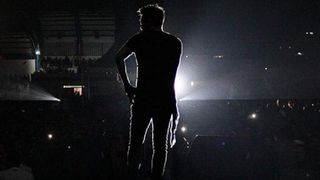 Basistul și managerul trupei Seventeen au murit, după tsunami-ul devastator din Indonezia. Trupa susținea un concert &icirc;n aer liber