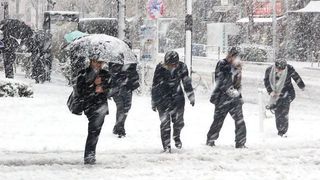 ANM a publicat prognoza pentru zilele următoare. Cum va fi vremea de Revelion