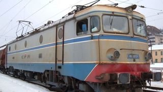 Un nou tren al CFR a deraiat astăzi în drum spre Cluj. "A sărit efectiv de pe șine"