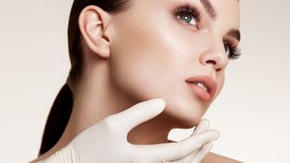 Tinerețe veșnică cu lifting facial !