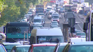 Vești proaste pentru șoferi. Guvernul nu mai are bani. Decizia luată &icirc;n privința taxei auto