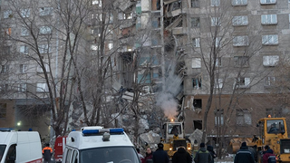 Miracol de Anul Nou! Un bebeluș a fost găsit viu, printre dărâmăturile unei clădiri prăbușite