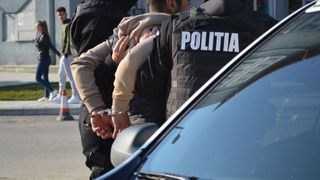 Bărbat de 57 de ani, umilit de un minor la Vaslui. Tânărul I-a furat și 5 lei