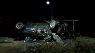 Accident mortal în Dolj! Un șofer și-a pierdut viața, după ce mașina s-a lovit de un pod, apoi s-a rostogolit 50 de metri