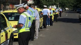 Razie &icirc;n Capitală printre taximetriști. Polițilștii au dat amenzi usturătoare