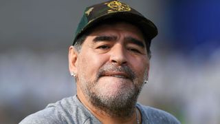 Maradona a fost operat pentru o hemoragie la stomac