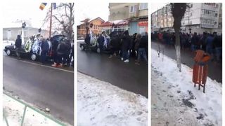 Lacrimi şi durere la înmormântarea lui Nicolae, tânărul mort în accidentul din Dealu Mare