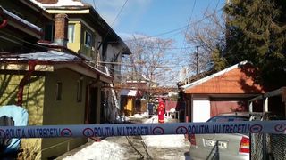 Incendiu l&acirc;ngă unitatea de pompieri din Buzău, soldat cu moartea unei femei
