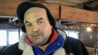 Fenomen unic în România! Ce a putut aduce pe lume o vacă din Bistrița-Năsăud! Proprietarul animalului s-a crucit când a văzut