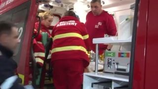 Suceava. O fetiță de un an a murit, iar un băiețel este &icirc;n stare critică, după ce camera &icirc;n care se aflau a fost cuprinsă de flăcări