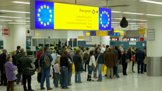 Țara &icirc;n care se c&acirc;știgă 6000 de euro pe lună &icirc;și deschide porțile pentru rom&acirc;ni