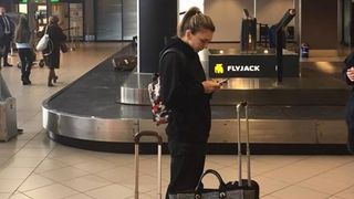 Simona Halep s-a &icirc;ntors acasă! Fanii au așteptat-o pe aeroport pentru a o &icirc;ncuraja