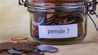 Veste uriașă! A apărut pensia pentru mamele casnice de care pot beneficia și tații. Ce valoare minimă a fost stabilită