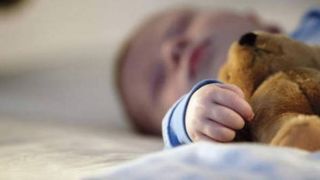 Bebeluş de 11 luni, din Timişoara, mort de gripă, după ce a fost internat cu insuficienţă respiratorie