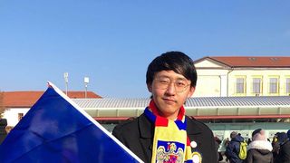 Yin Yuguo a fost mai patriot decât mulți români! Imagini UNICE cu el când recită din Eminescu vezi diseară la Știrile Kanal D de la ora 19:00