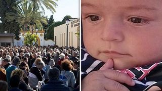 O mare de lacrimi pentru Julen, micuțul care a căzut într-un puț din Spania. A fost condus pe ultimul drum de sute de oameni. Părinții sunt disperați