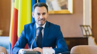 Primarul Aradului, Gheorghe Falcă, transportat cu ambulanța la spital