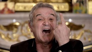 Gigi Becali, sfaturi pentru tinerii fotbaliști: "Internetul le măn&acirc;ncă creierul!"