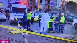 Bărbat lovit de tramvai. Primele informații de la fața locului: a fost &icirc;mpins de pe refugiu