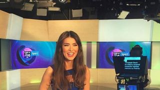 Primele imagini cu burtica de gravidă. Fosta știristă, Laura Teodoru, radiază de fericire