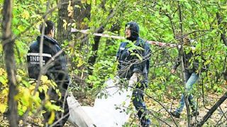 Bărbat plecat de acasă de 10 zile, găsit mort, &icirc;ngheţat &icirc;ntr-o pădure