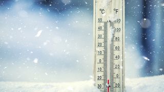 Iarna se &icirc;ntoarce! Meteorologii au anunțat c&acirc;t va mai ține vremea plăcută