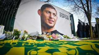 Corpul recuperat din avionul prăbuşit &icirc;n Canalul M&acirc;necii este al lui Emiliano Sala