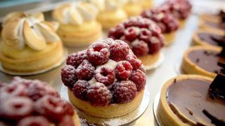 &Icirc;ncă o păcăleală de la comercianți. Amenzi pentru folosirea de grăsimi hidrogenate &icirc;n loc de produse din lapte