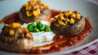 Lecțiile raw-vegane prind teren in Romania. Află c&acirc;t te costă să &icirc;nveți să gătești sănătos