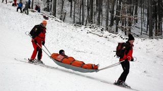Zi neagră pe p&acirc;rtiile din Rom&acirc;nia! Salvamontiștii au primit sute de apeluri