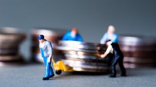 Topul salariilor, pe domenii. Cine sunt cel mai bine, dar și cel mai prost plătiți angajați din Rom&acirc;nia?