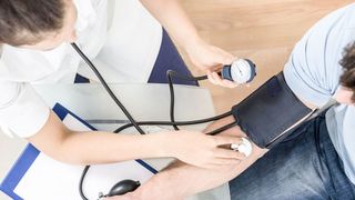 Un medic de familie din Cugir a prescris ilegal 153 de rețete cu droguri de mare risc    