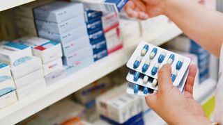 Alerta maxima pentru sute de mii de romani. Un medicament PERICULOS a fost retras de pe piata! Se vindea in cantitati URIASE, iar medicii il recomandau pacientilor! Sa nu il mai consumi niciodata!