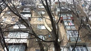 Fetiță de 13 ani, din Brăila, s-a aruncat de la etajul 9! Adolescenta a avut o ceartă cu mama ei