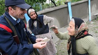 Anunț de MAXIMĂ IMPORTANȚĂ! Toți rom&acirc;nii care au lucrat &icirc;ntre 1975 și 2001 primesc bani &icirc;n plus! Despre ce sume este vorba