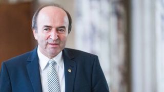 Va fi demis Tudorel Toader de la Ministerul Justiției? Ce &icirc;i pregătesc cei din PSD!