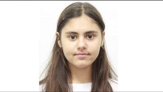 Ai văzut-o pe Andreea? Are 17 ani și este căutată de toată Poliția din București! Dacă ai văzut-o, sună de urgență la 112! Ce a făcut minora?