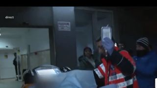 Ce spun părinții copilașului de un an și 8 luni care s-a înjunghiat singur! Micuțului i-au ieșit intestinele, dar mama era beată, iar tatăl face declarații incredibile