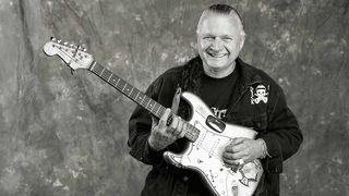 Dick Dale, părintele genului surf guitar, a murit la v&acirc;rsta de 81 de ani