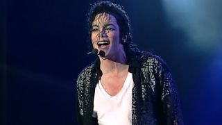 MIchael Jackson trăiește în Galați și lucrează la salubritate! Necazurile românului care poartă numele megastarului în buletin