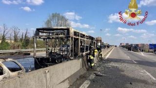 Mărturia elevului-erou din &ldquo;autobuzul groazei&rdquo; din Italia! Cum a reușit să alerteze poliția