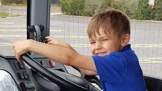 Tragedie imensă! Băiețel de 5 ani mort &icirc;ntr-un incendiu cumplit! Cu doar cinci minute inainte i-a spus mamei "te iubesc"