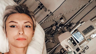 Andreea Bălan a ieșit din operație! Artista acuză dureri mari: &rdquo;Operația mă doare c&acirc;t celelalte două la un loc&rdquo;