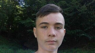 A dispărut de acasă după ce s-a certat cu părinții că a luat notă mică la simulare 