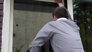 Furtul anului a avut loc la Vaslui. Ce a făcut hoțul chiar &icirc;n fața polițiștilor