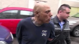 Detalii teribile ies la iveală după autopsiile dublei crime din Piatra Neamț. Cum a putut tatăl să-i facă asta fiului lui