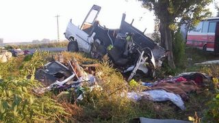 Avea permis de 3 săptămâni și a ucis un om în Bârlad. Când au venit medicii le-a strigat: "Pansaţi-mă pe mine, că el e mort"