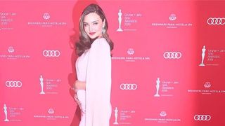 Miranda Kerr este &icirc;nsărcinată. Modelul radiază de bucurie