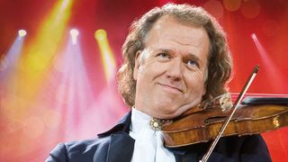 VIDEO | Regele valsului s-a intors in Romania! Andre Rieu a sustinut un concert plin de emotie si momente spectaculoase la Cluj Napoca